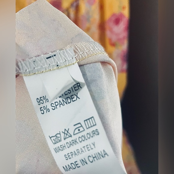 DONATED! Yellow Bustier Roses Dress / SUNDRESS - Picture 7 of 8